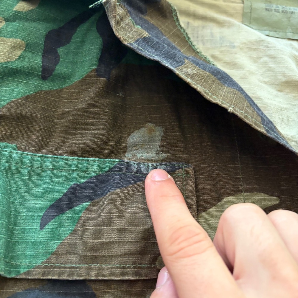Vintage US Military Woodland Camo BDU Jacket with Combat Patches S-XS Adjustable - Picture 8 of 10